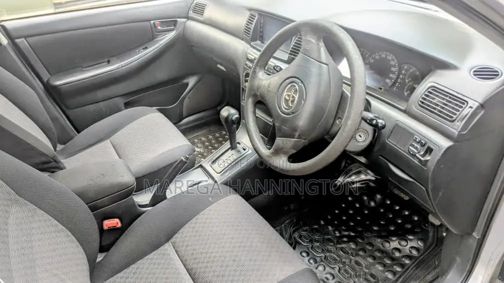 Toyota Corolla Fielder 2002 Silver