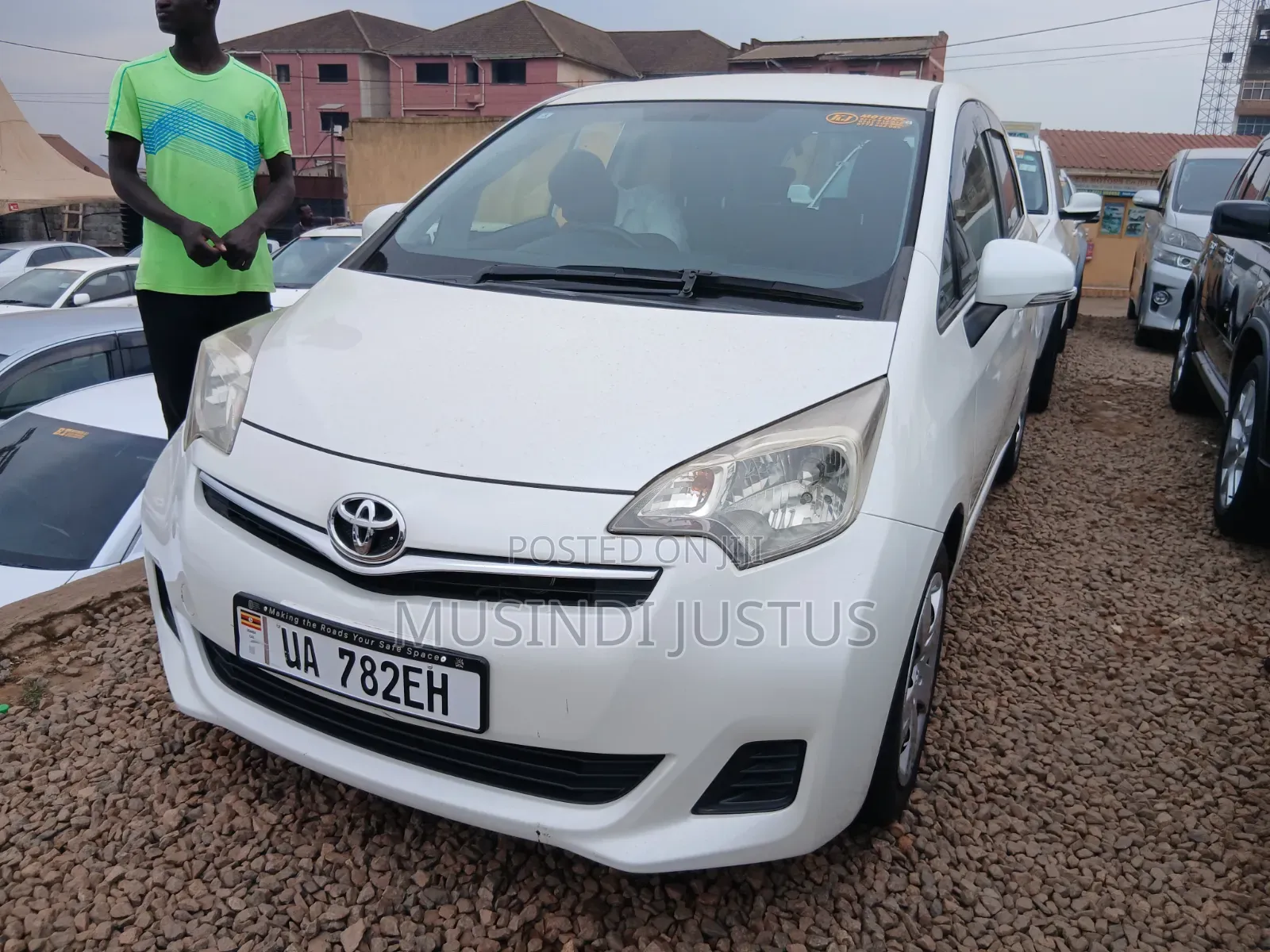 Toyota Ractis 2011 White