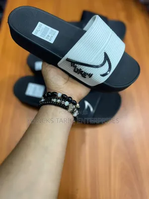 Trendy Casual Logo Slides