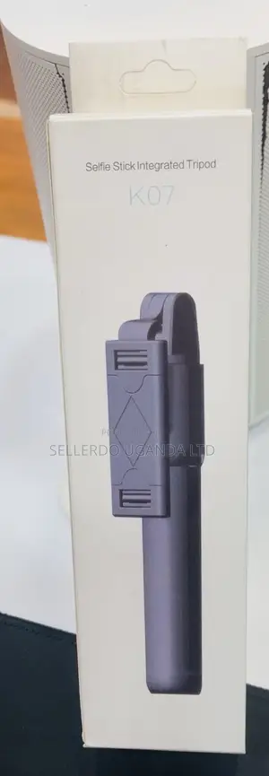 Selfie Stick Integrated Tripod Ko7