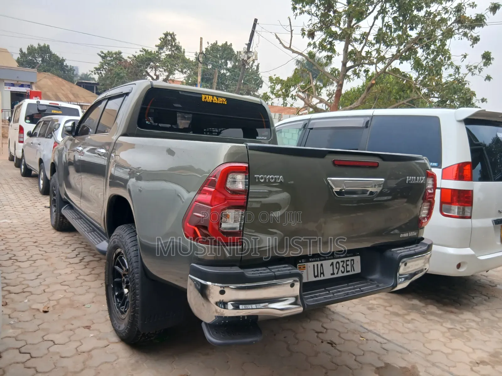 Toyota Hilux 2021 Green