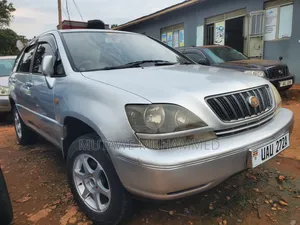 Toyota Harrier 2001 Silver