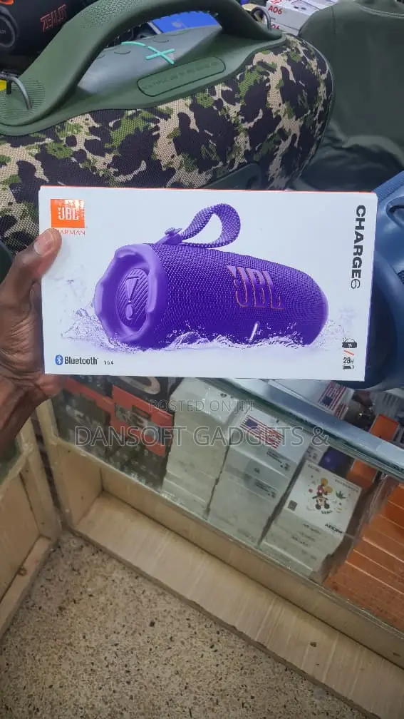 JBL Charge 6 Portable Bluetooth Speaker – 24h Playtime