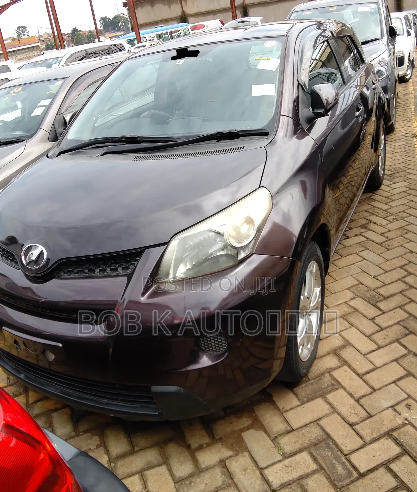 Toyota IST 2010 Maroon