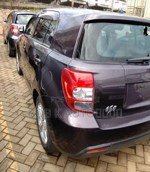 Toyota IST 2010 Maroon