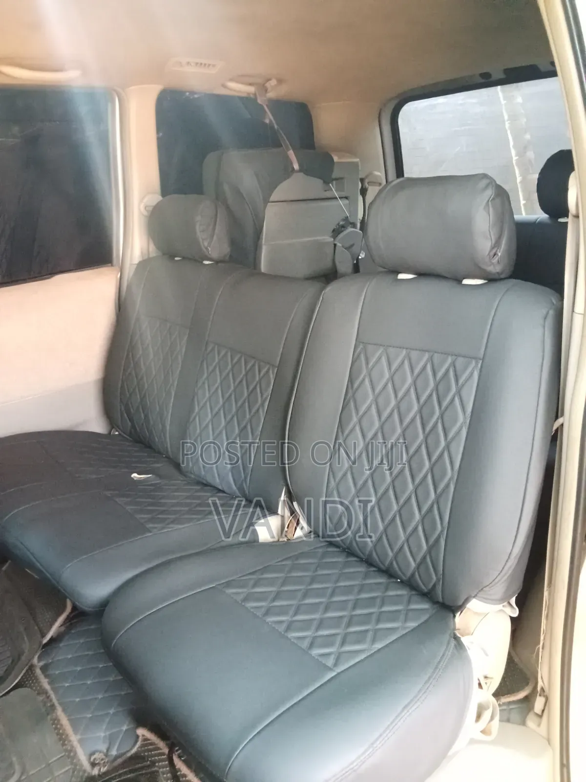 Toyota Noah 2002 Pink