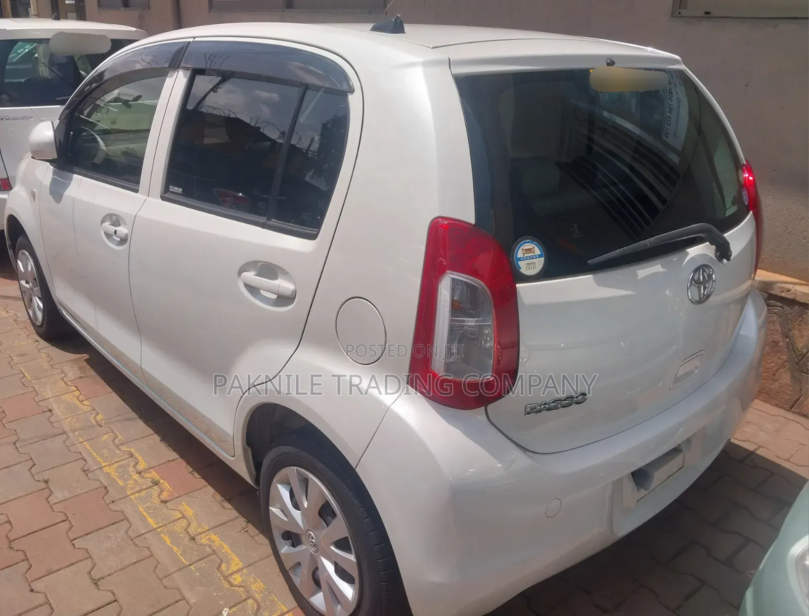 Toyota Passo 1.0 AWD 2013 White