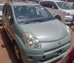 Toyota Passo 1.0 AWD 2013 Green