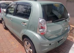 Toyota Passo 1.0 AWD 2013 Green