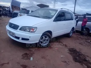 Toyota Ipsum 1998 White