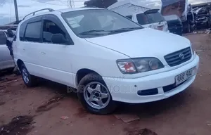 Toyota Ipsum 1998 White