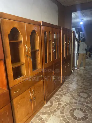 3 Feet Arched Glass Display Cabinets