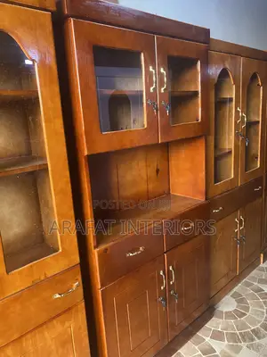 3 Feet Arched Glass Display Cabinets