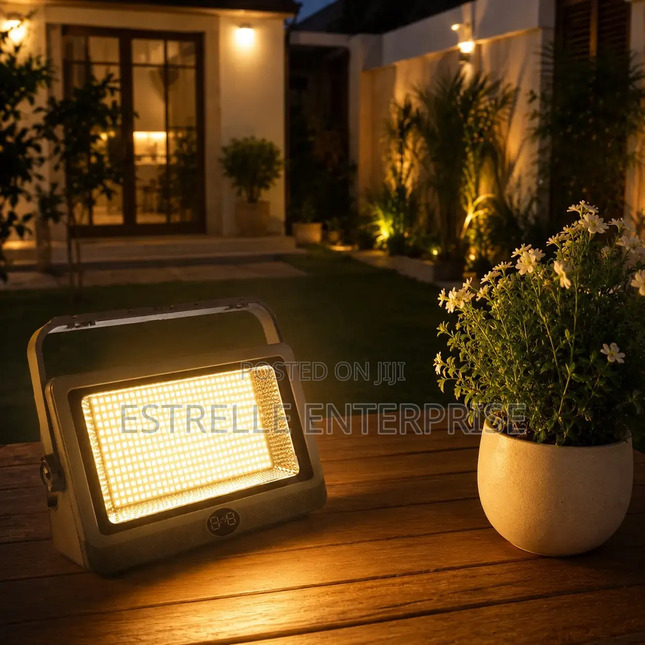 200w Solar Portable Floodlight Rechargeable Lamp