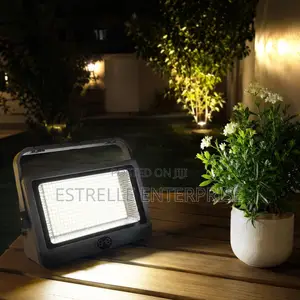 200w Solar Portable Floodlight Rechargeable Lamp