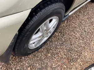 Toyota RAV4 2004 Gold