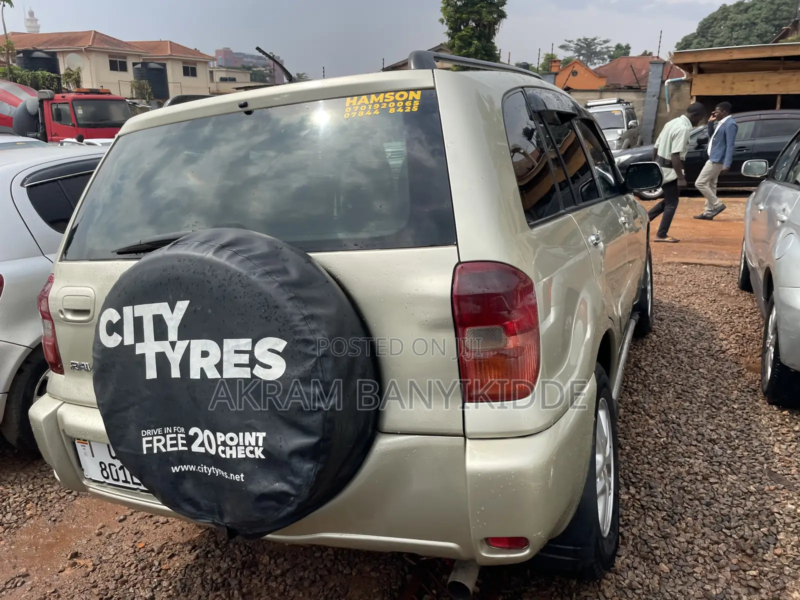 Toyota RAV4 2004 Gold