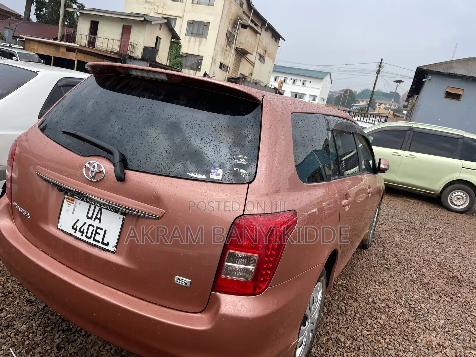 Toyota Corolla Fielder 2010
