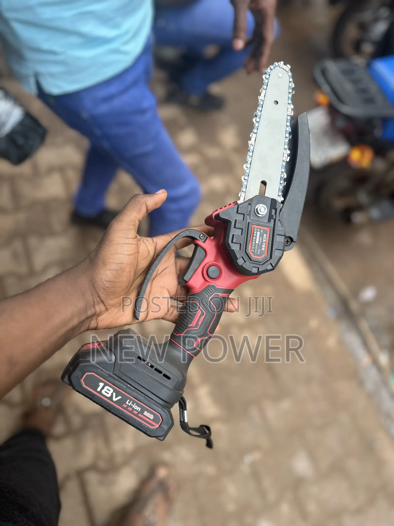 Rechargeable/ Cordless Chain Saw