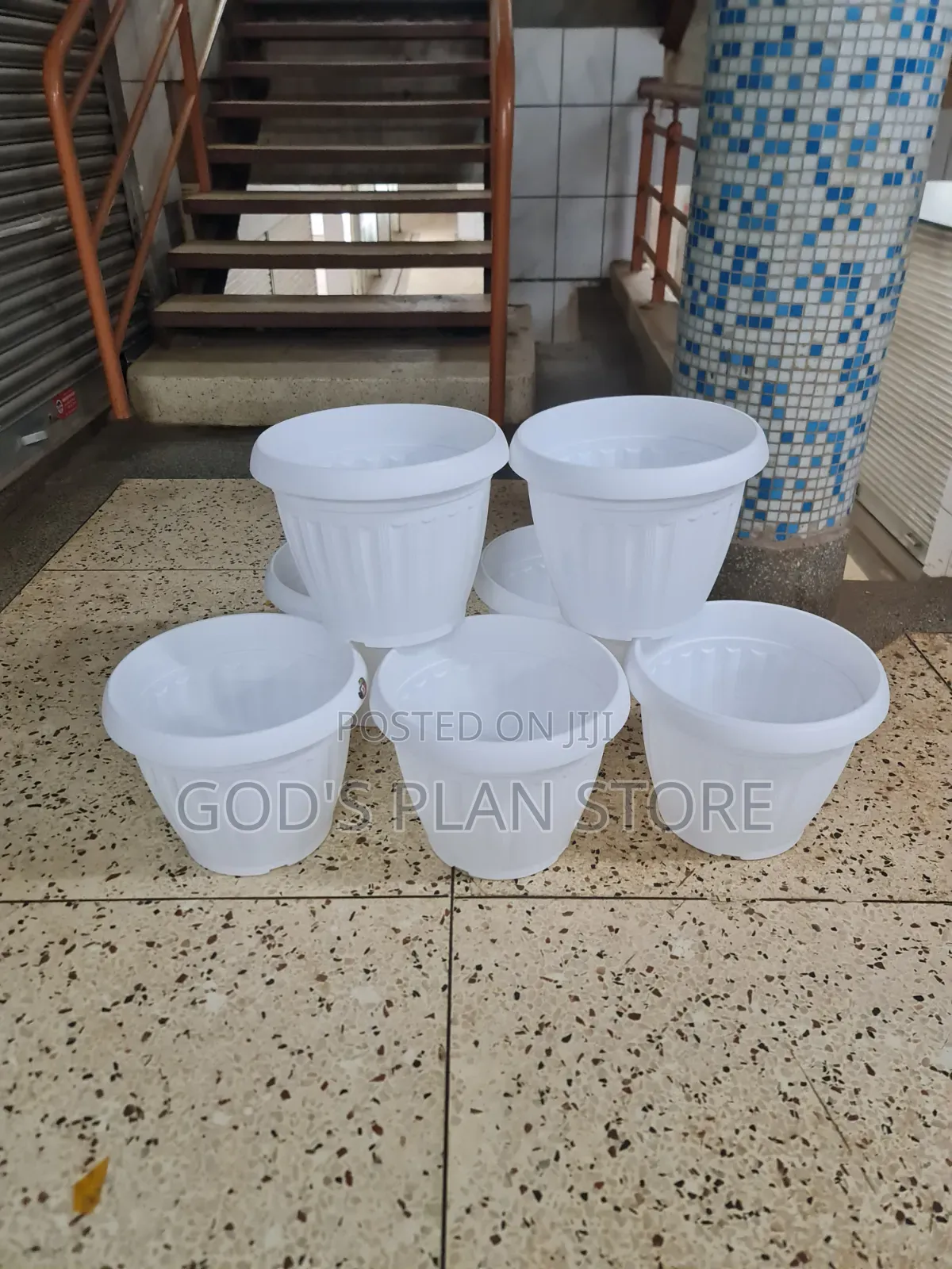 Chic White Large Plastic Flower Pots Plastic Flower Pots