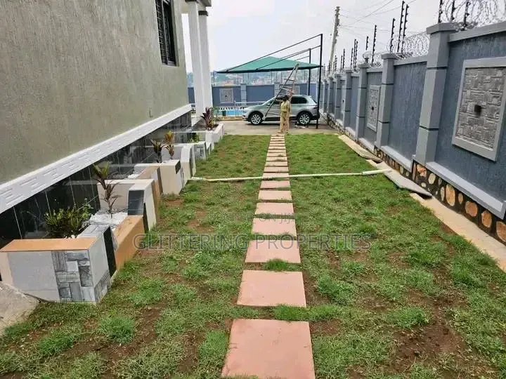 4bdrm Duplex in Munyonyo, Central Division for rent