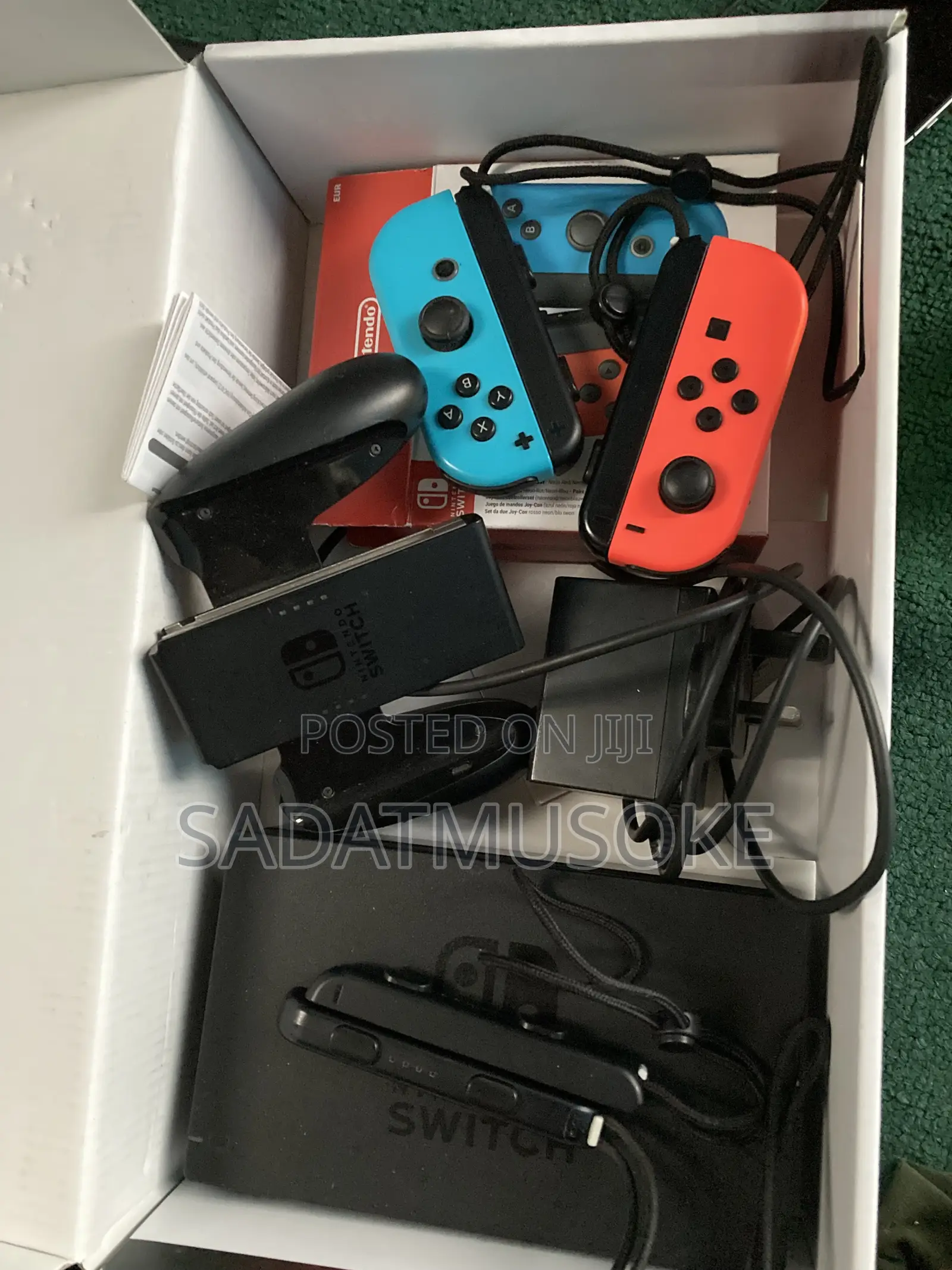 Nswitch V2 Jailbreaked 40+Games Extra Joycons
