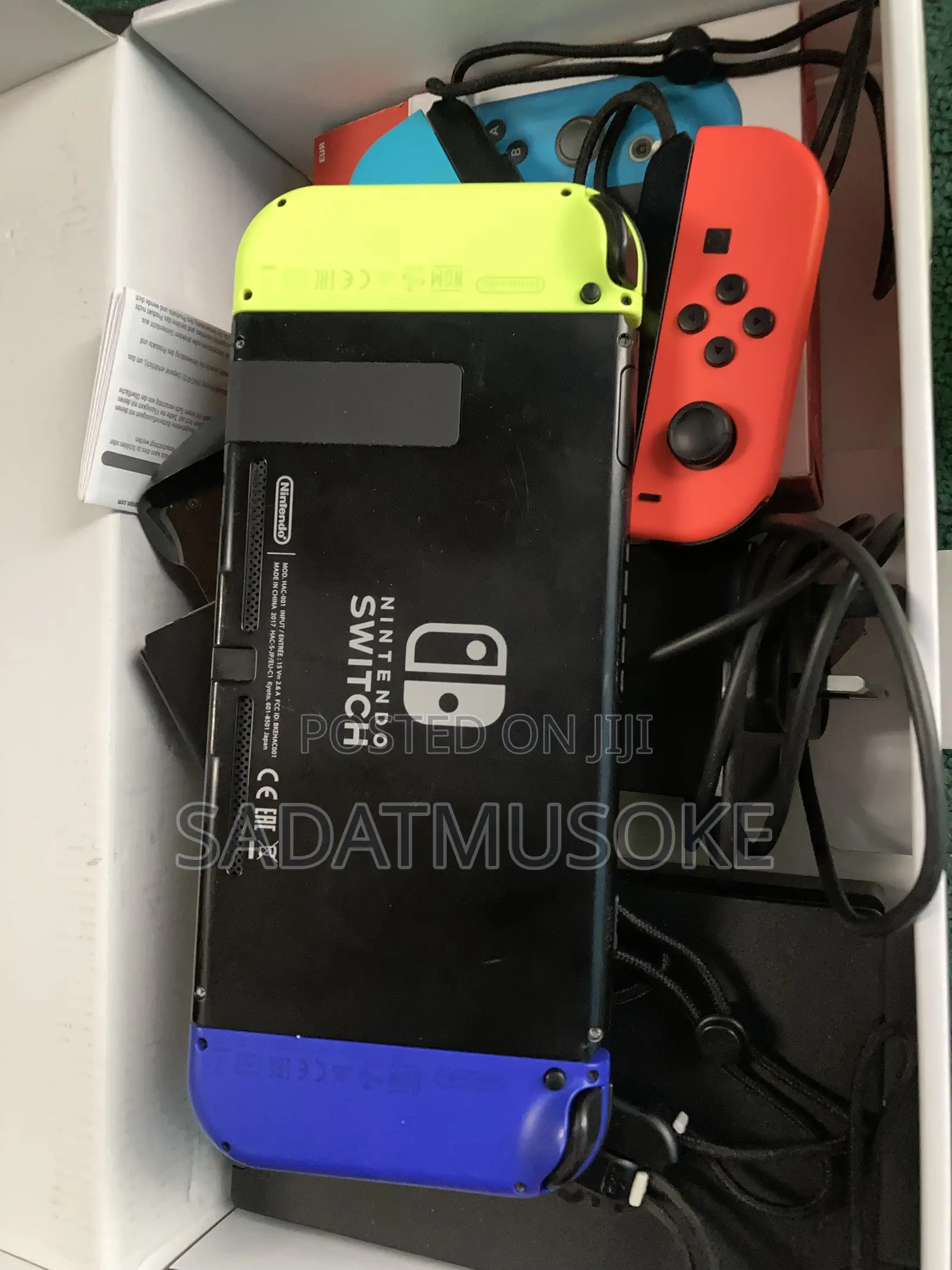 Nswitch V2 Jailbreaked 40+Games Extra Joycons