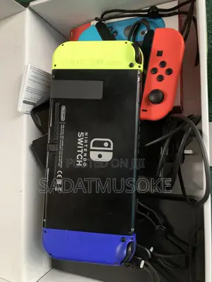 Nswitch V2 Jailbreaked 40+Games Extra Joycons