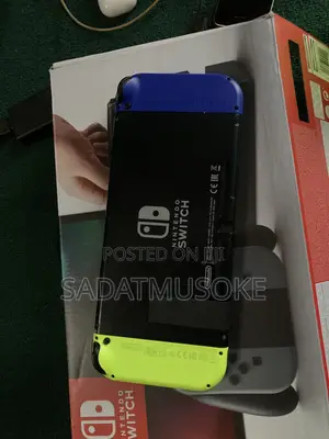 Nswitch V2 Jailbreaked 40+Games Extra Joycons