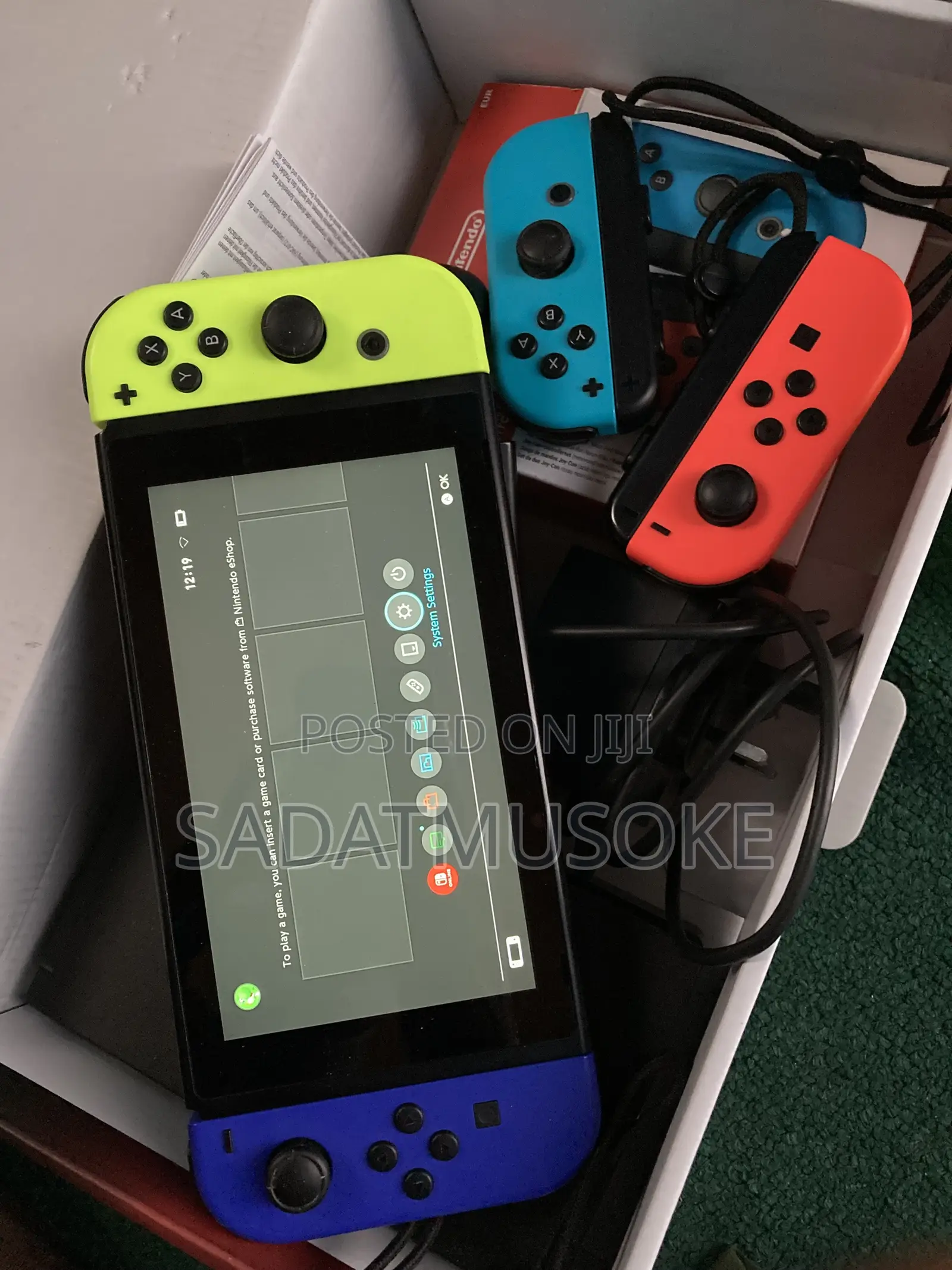Nswitch V2 Jailbreaked 40+Games Extra Joycons