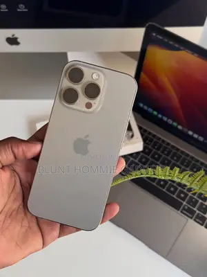 Apple iPhone 16 Pro 256 GB Gold