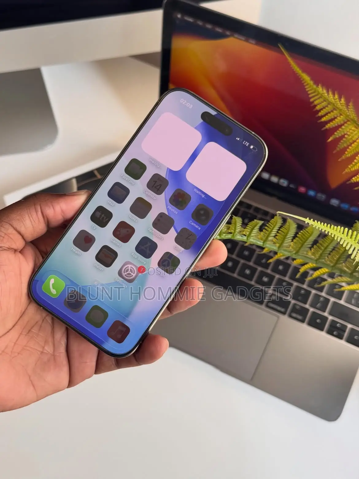 Apple iPhone 16 Pro 256 GB Gold