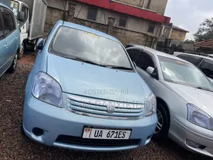 Toyota Raum 2005 Blue