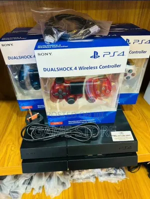 Great Ps4 With 2 Pads and 12 Games, to Help You Avoid Your Family