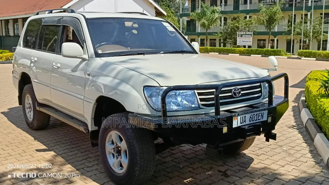 Toyota Land Cruiser Prado 2015 White