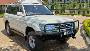 Toyota Land Cruiser Prado 2015 White