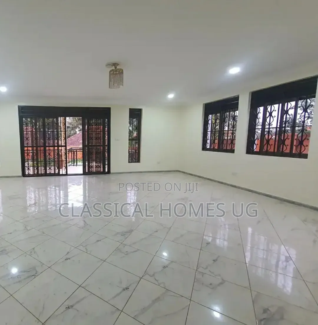 5bdrm Duplex in Naalya, Central Division for rent