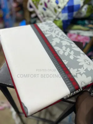 Simple Wavy Bedsheets 6*6 Red