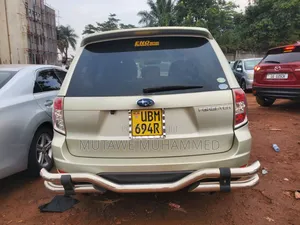 Subaru Forester 2010 Gold