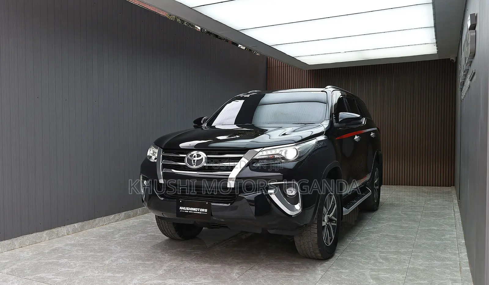 Toyota Fortuner 2018 Black