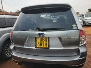 Subaru Forester 2011 Silver