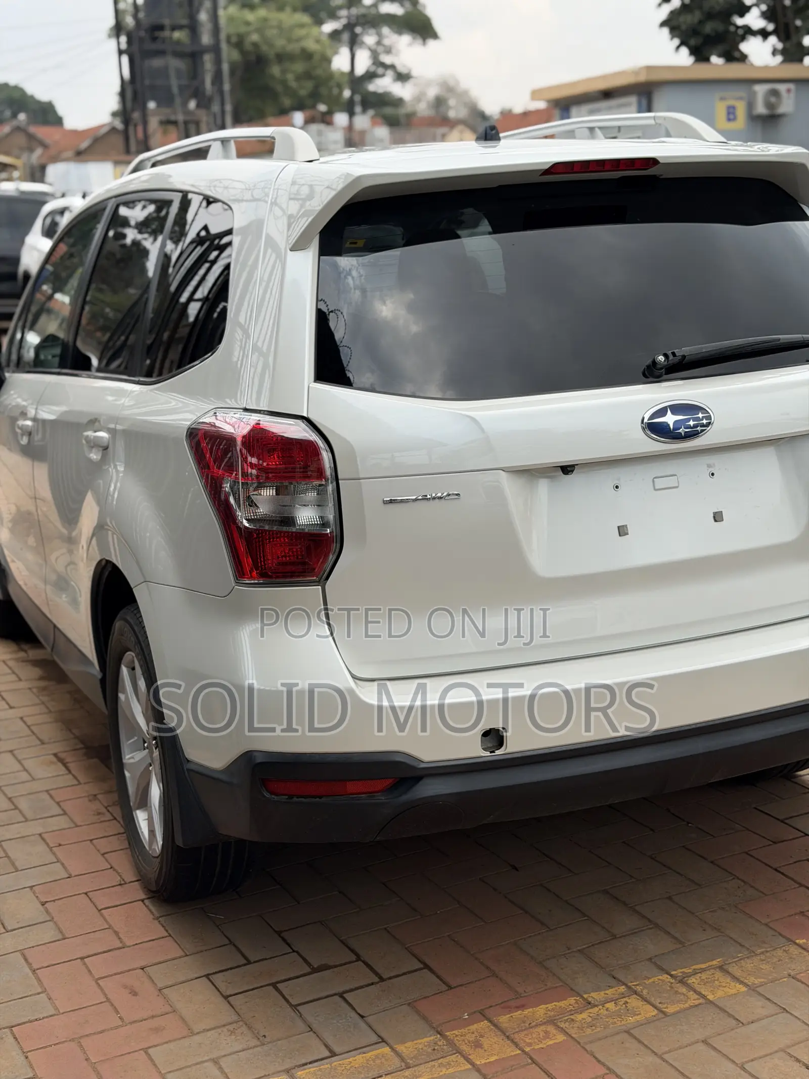 Subaru Forester 2.5i Premium PZEV 4dr SUV AWD (2.5L 4cyl CVT) 2014 White