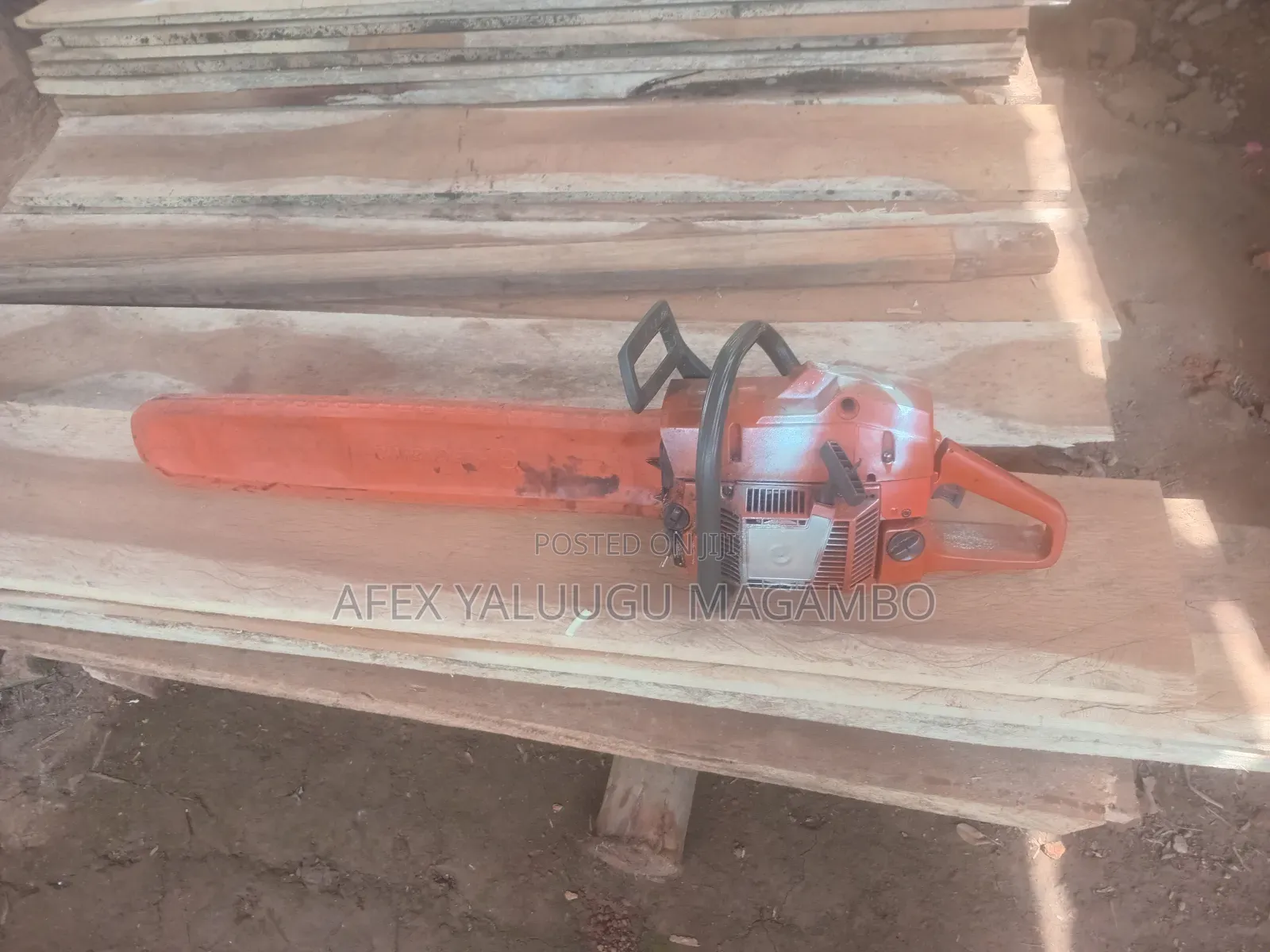 Saling Husqvarna Wood Machine at a Good Price