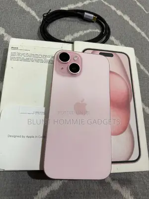 Apple iPhone 15 128 GB Pink