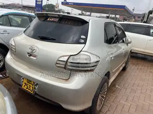 Toyota Blade 2009 Silver