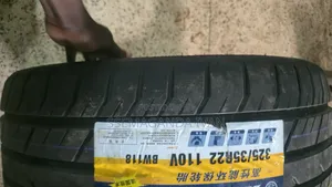 325/35r22 110v Mercedez Benz Gle Brand New Tyre