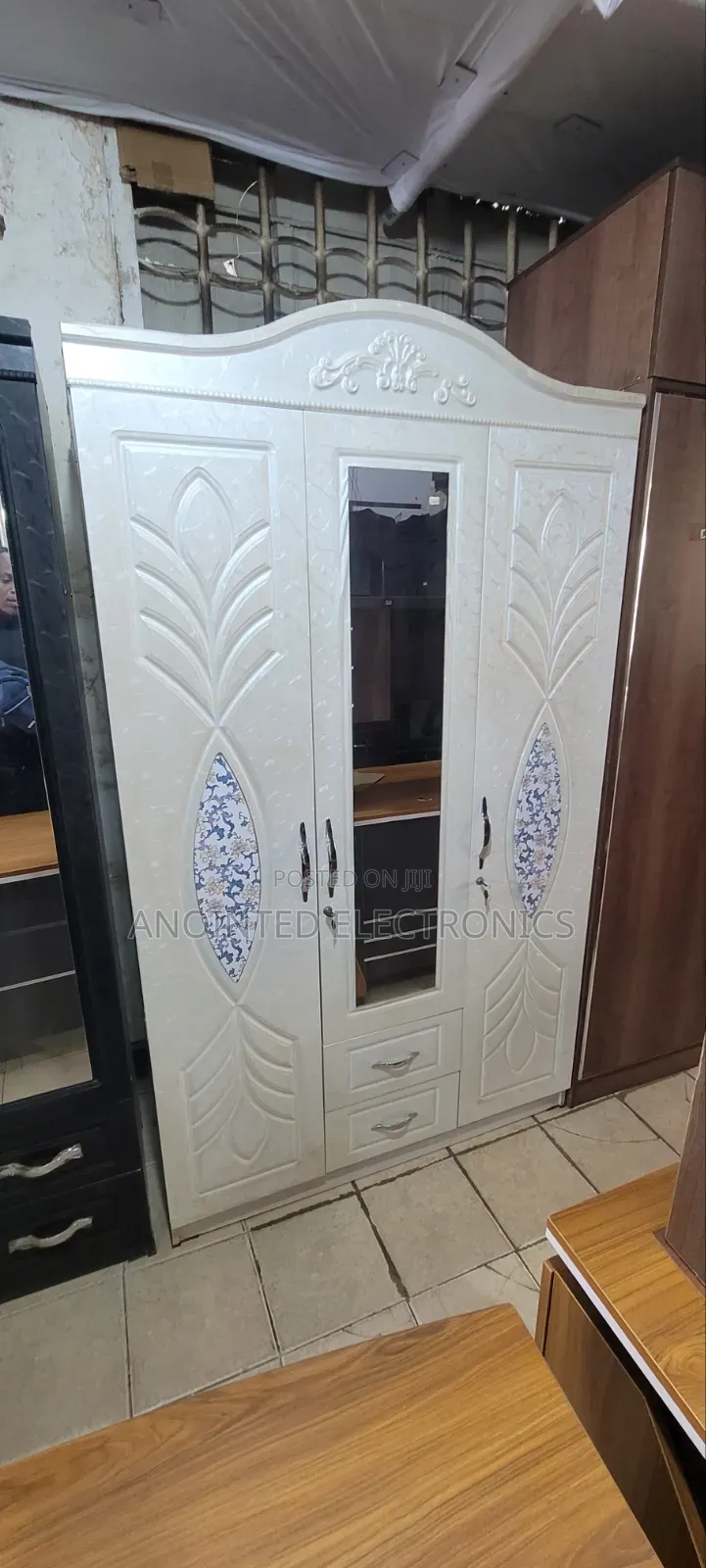 White Wardrobe 3doors