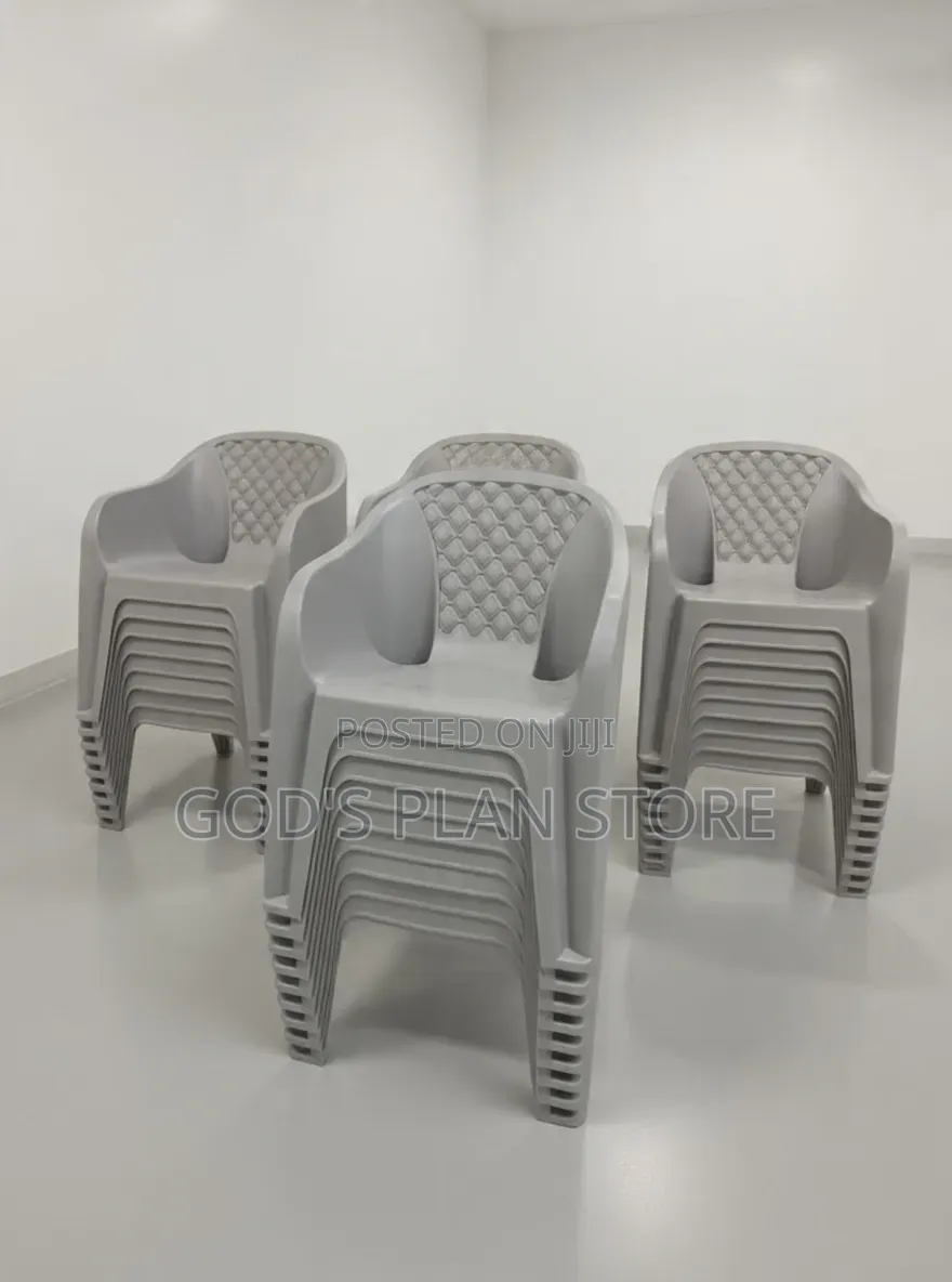 Beige Diamond Back Plastic Chairs Plastic Chairs