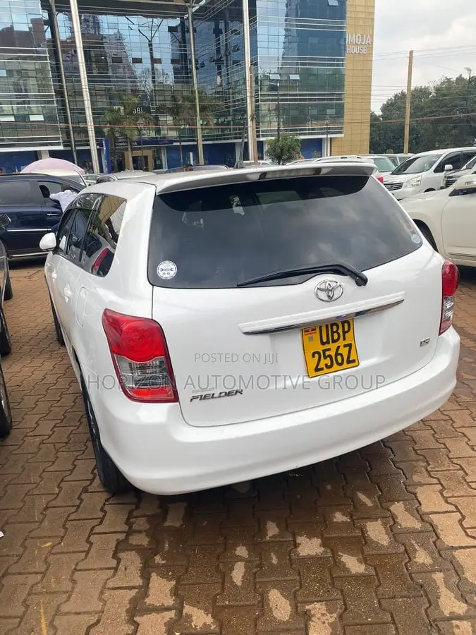 Toyota Corolla Fielder 1.5 Petrol FWD 2010 White