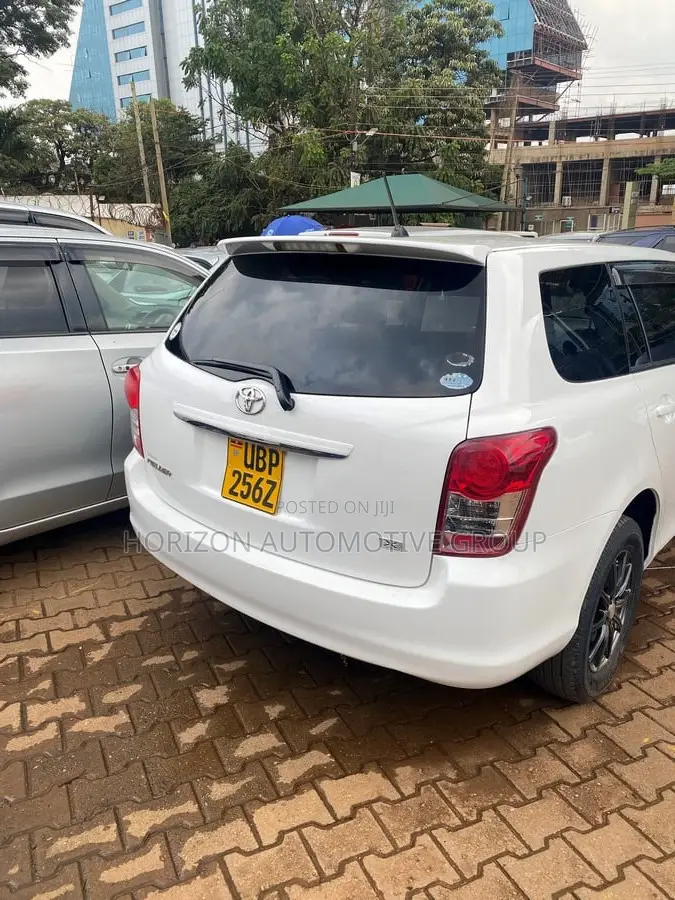 Toyota Corolla Fielder 1.5 Petrol FWD 2010 White